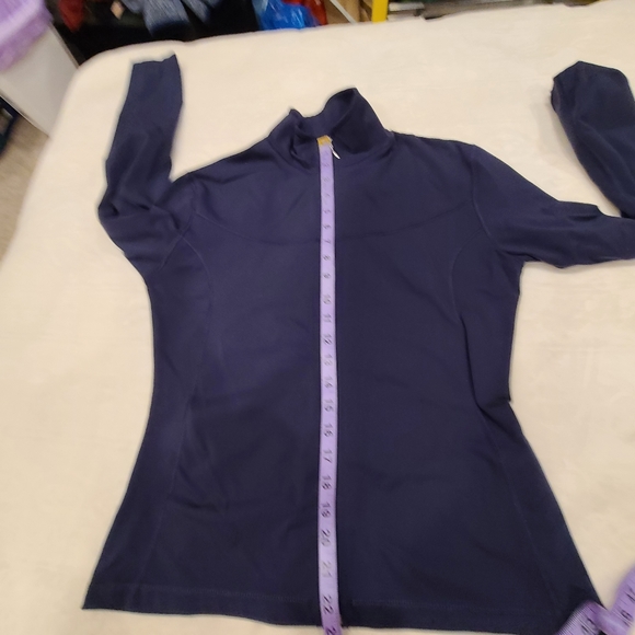 One Tooth active wear jacket - Picture 5 of 6